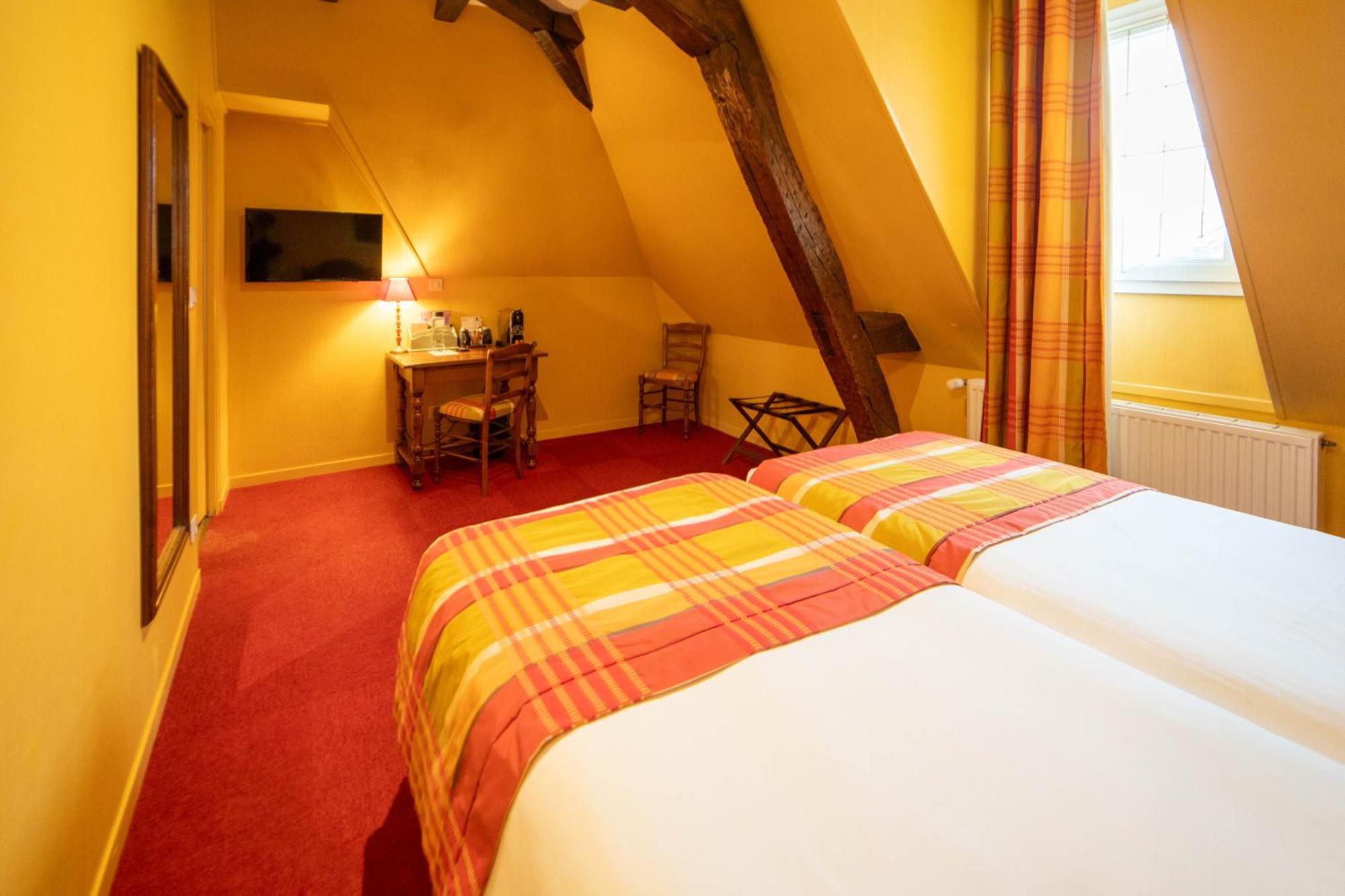 Hotel Wilson - Teritoria Dijon Luaran gambar