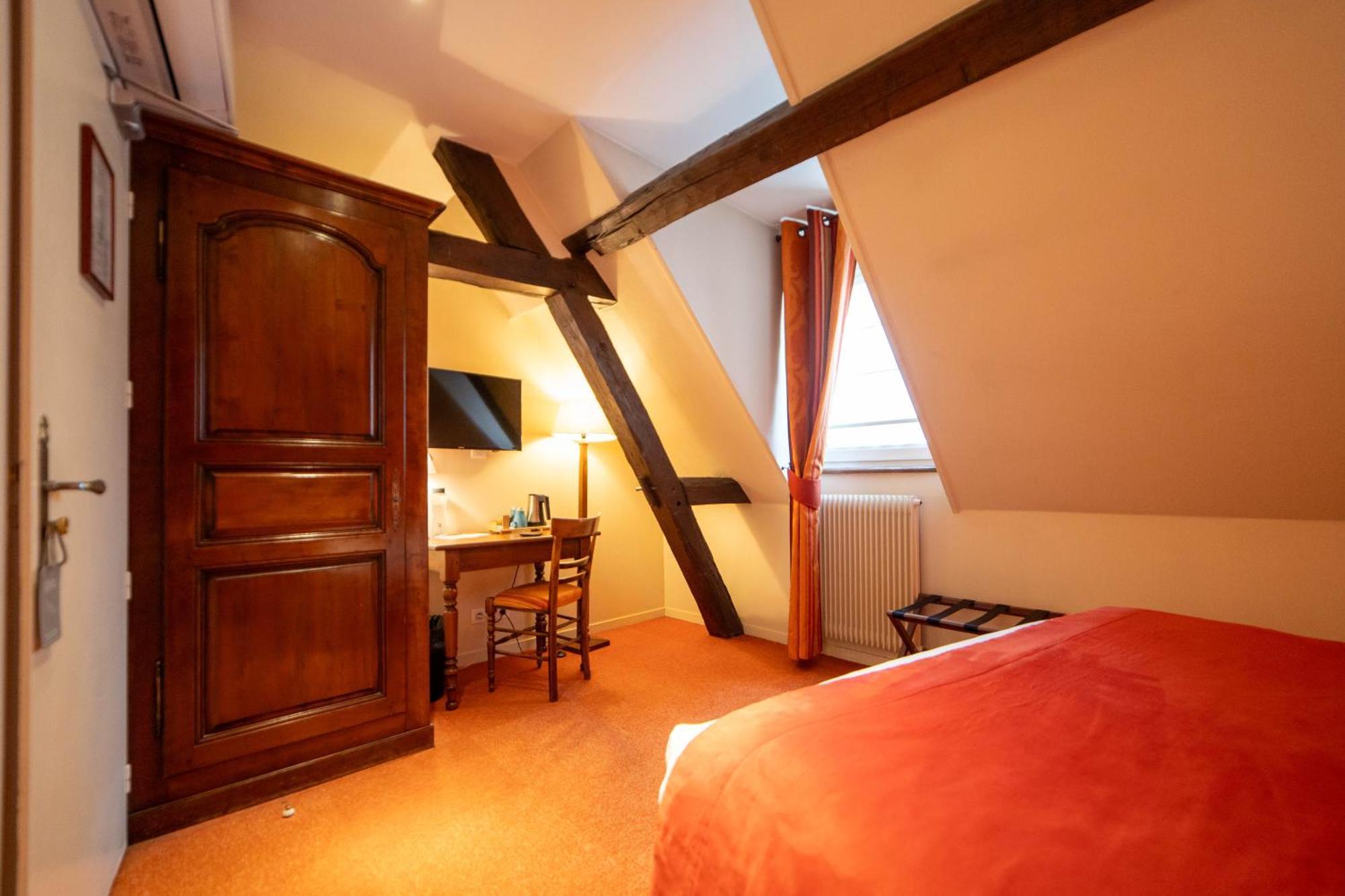 Hotel Wilson - Teritoria Dijon Luaran gambar