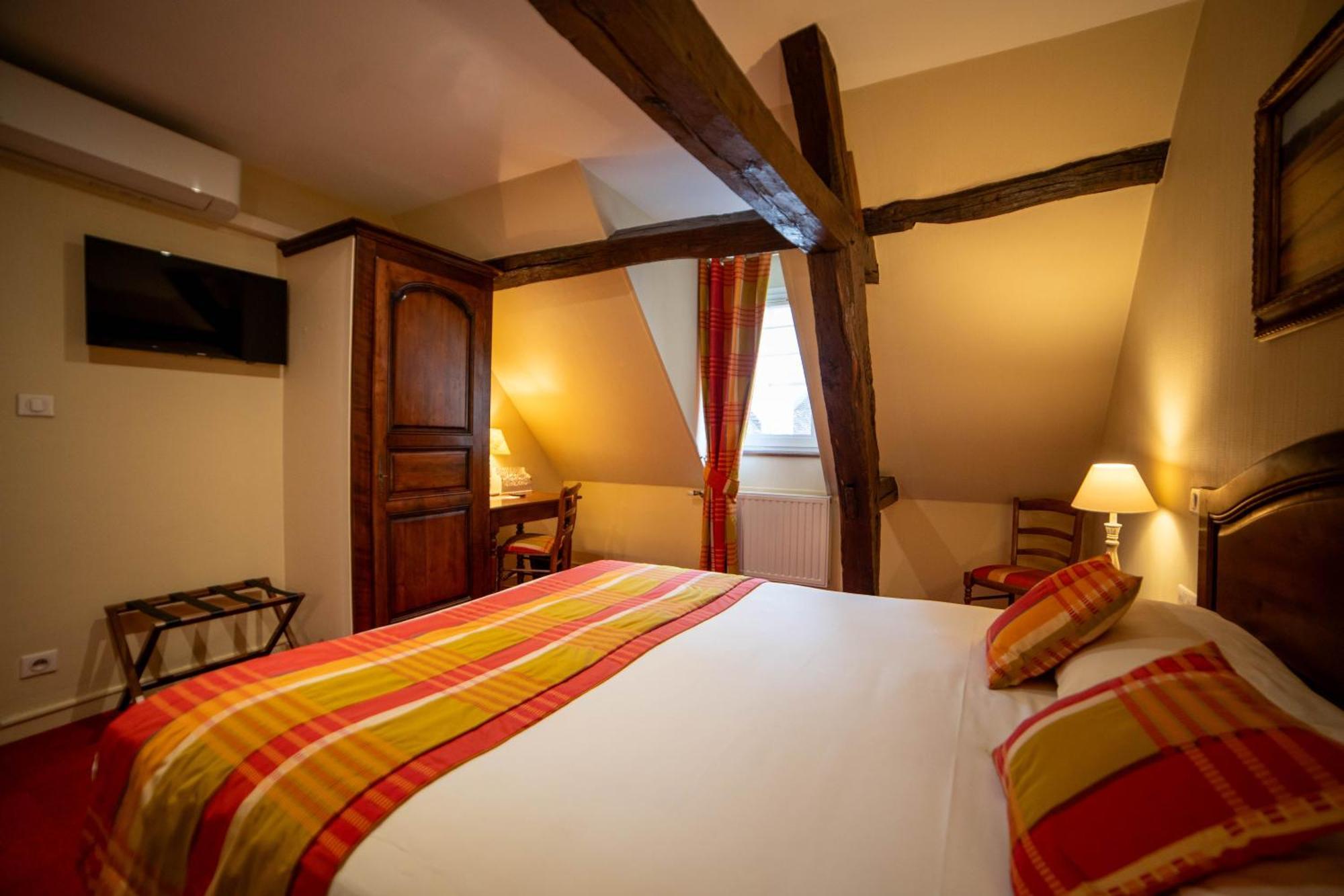 Hotel Wilson - Teritoria Dijon Luaran gambar